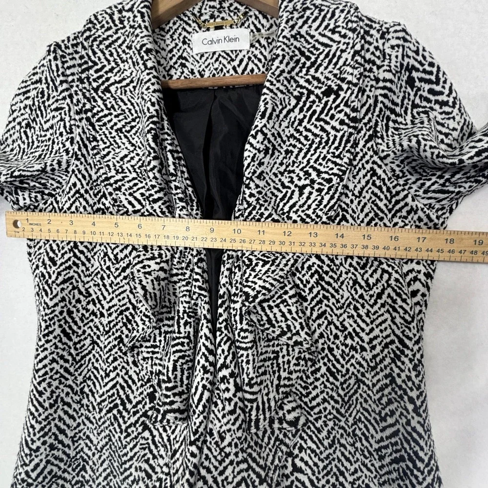 Calvin Klein Chevron Ruffle Front‎ Jacket Womens 6P Chic Office Blazer